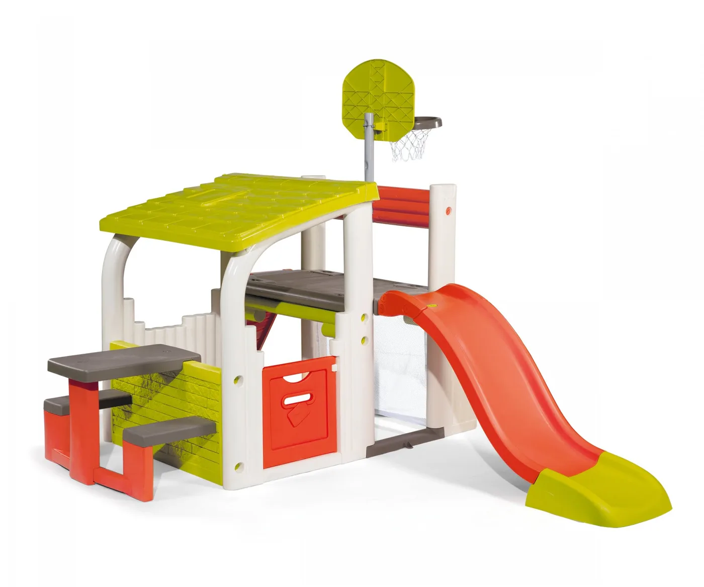 Structure de jeu extérieur installée comme coin d'activité pour enfants